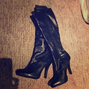 Steve Madden Black Boots